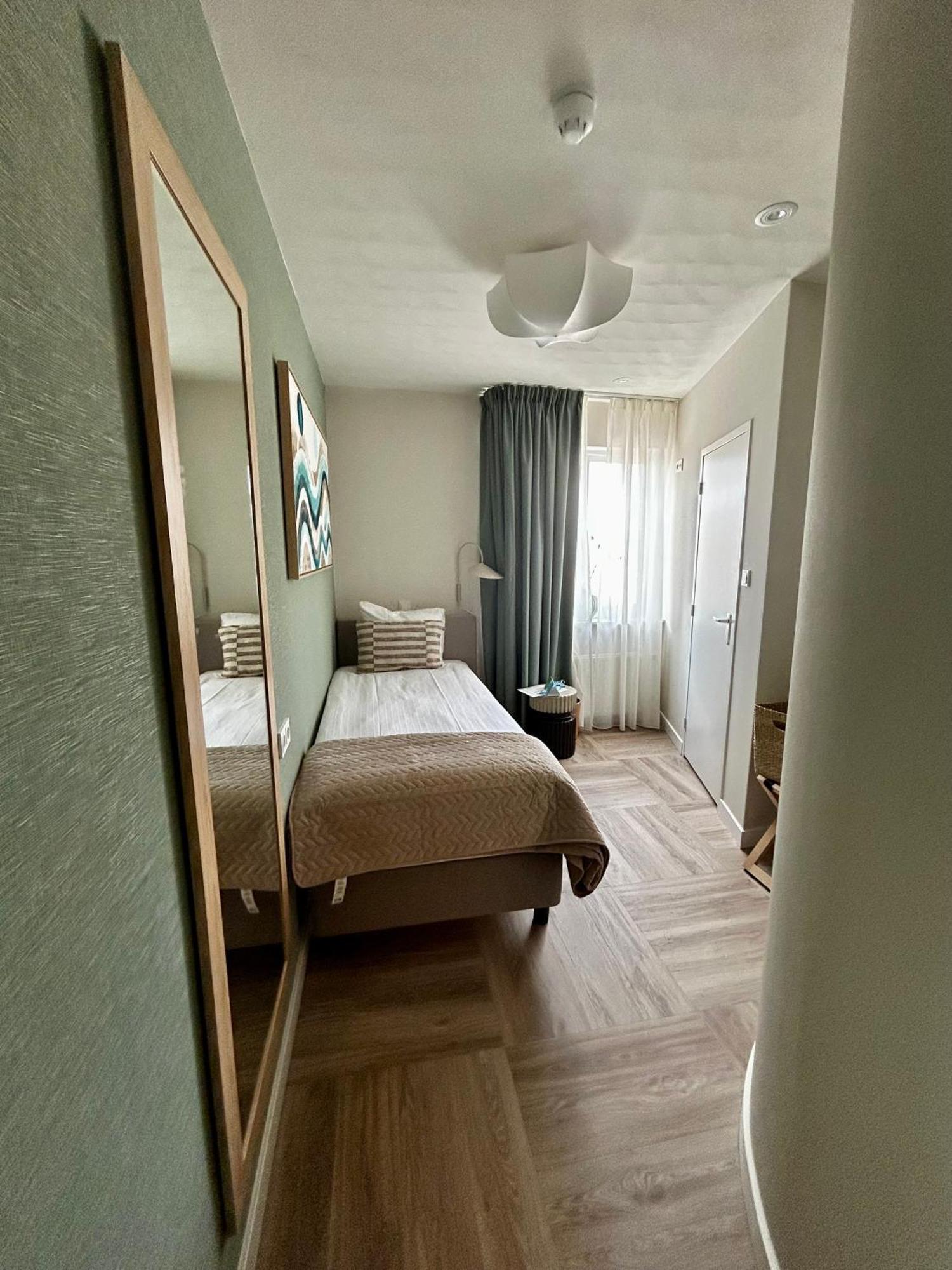 Hotel Meyer Берген-ан-Зее Стая снимка