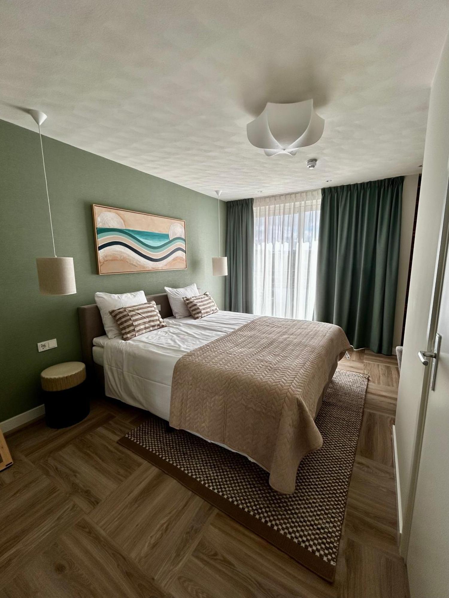 Hotel Meyer Берген-ан-Зее Стая снимка